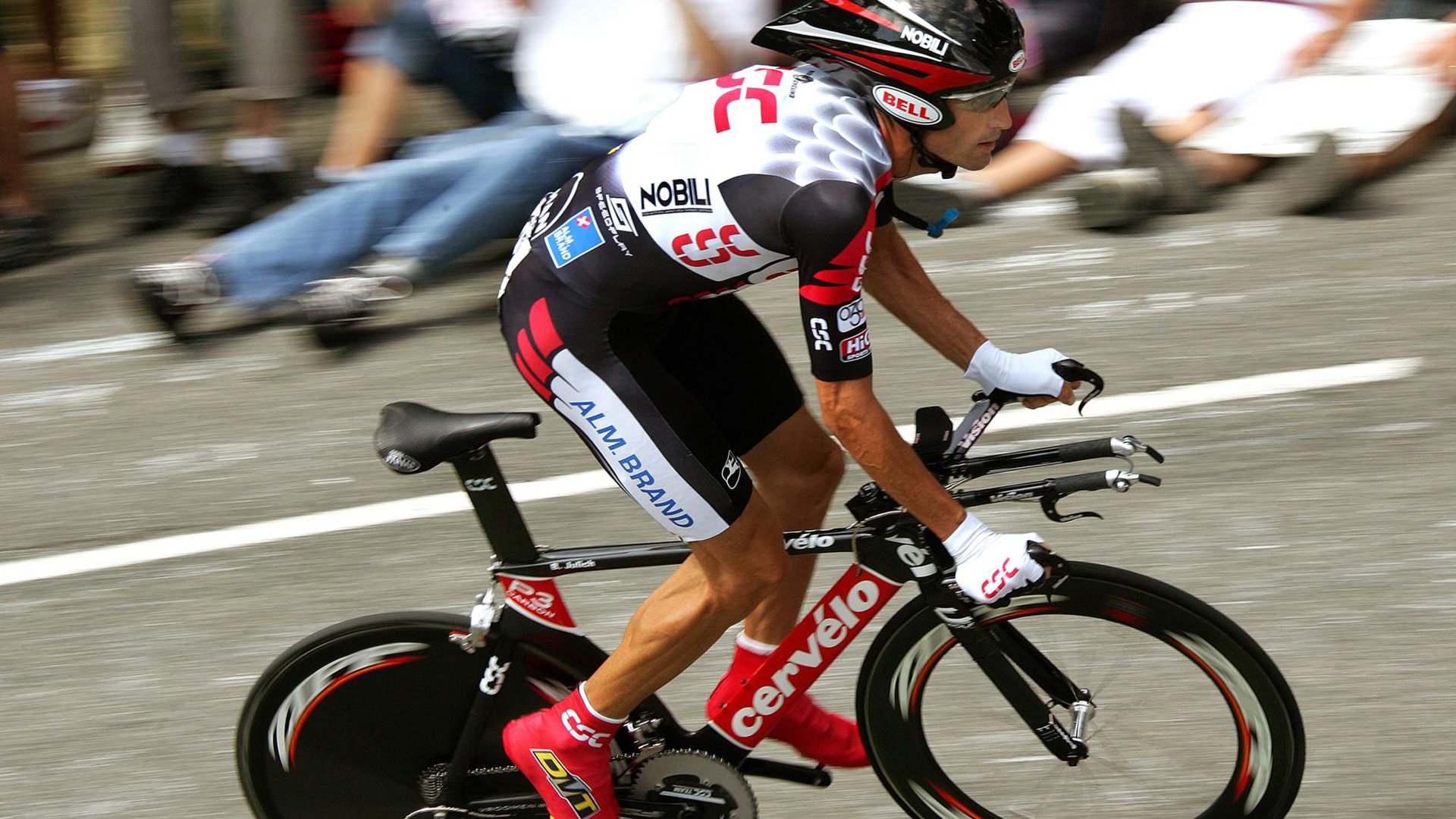 伊朗获“最佳球迷组织奖”，现场波斯鼓声震雪原，伊朗队金牌